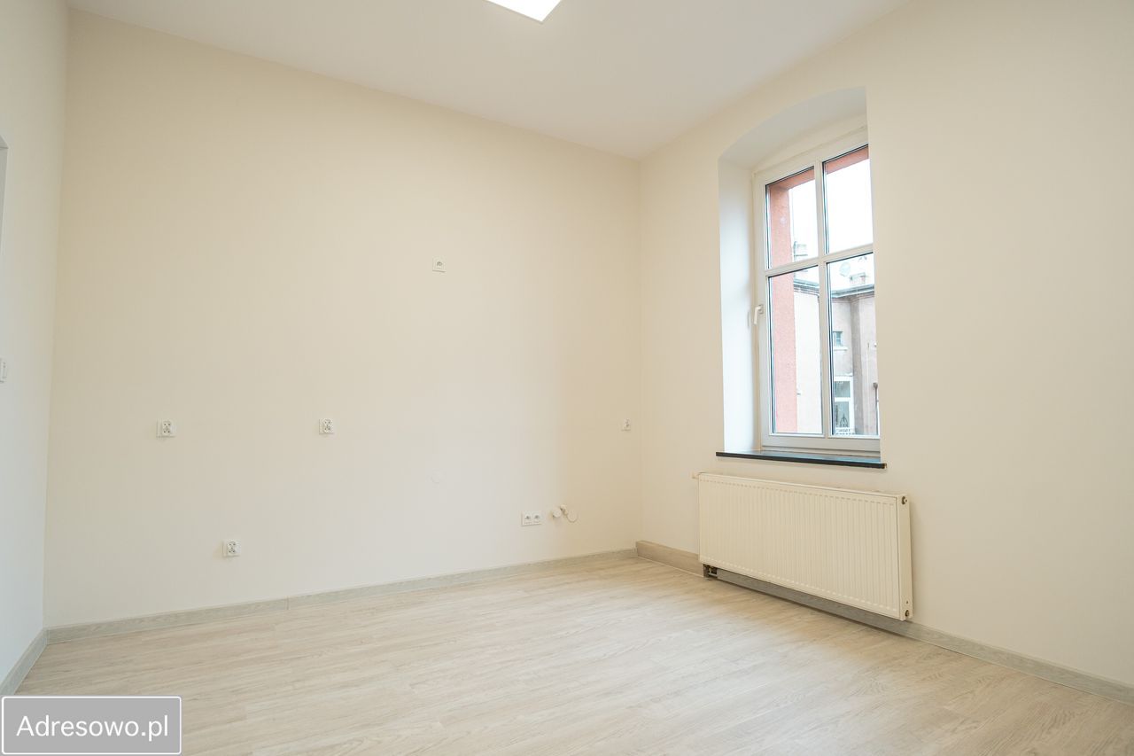 Lokal Leszno Centrum, pl. Jana Metziga. Zdjęcie 8