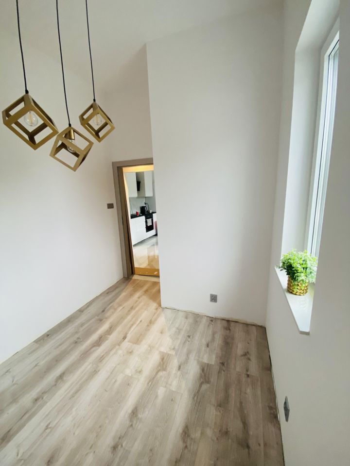 Mieszkanie 3-pokojowe Dąbrowa Rzeczycka. Zdjęcie 12