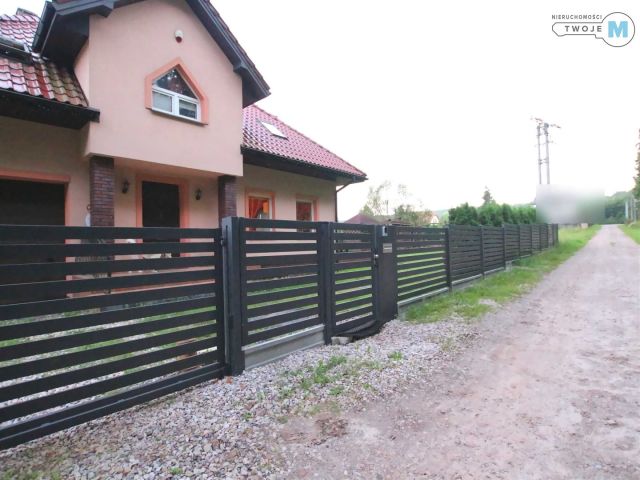 dom wolnostojący, 5 pokoi Zagnańsk. Zdjęcie 1