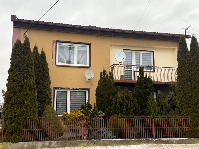 dom wolnostojący Radomsko Stobiecko Miejskie. Zdjęcie 1