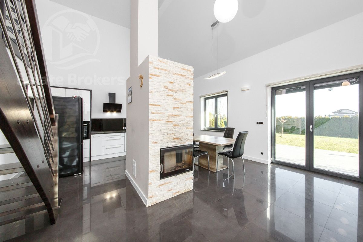 dom wolnostojący, 5 pokoi Mnichowice, ul. Wierzbowa. Zdjęcie 7