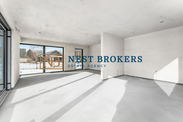 dom wolnostojący, 7 pokoi Biskupice. Zdjęcie 2