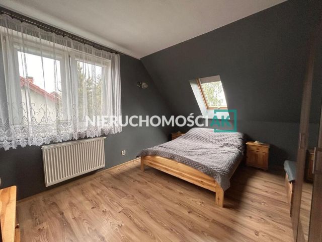 dom wolnostojący, 6 pokoi Dachowa, ul. Cisowa. Zdjęcie 11