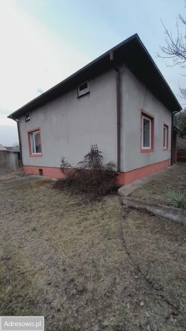 dom wolnostojący, 3 pokoje Chmielów, ul. Spacerowa. Zdjęcie 1