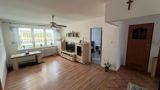 Mieszkanie 4-pokojowe Golenice. Zdjęcie 1