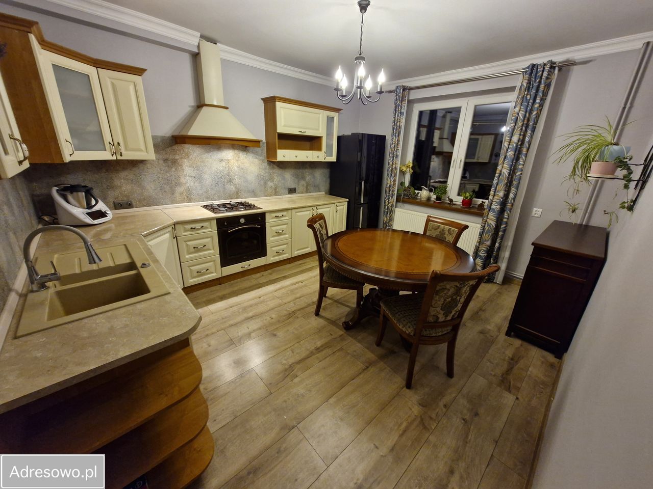 dom wolnostojący, 5 pokoi Las, ul. Zakopiańska. Zdjęcie 3