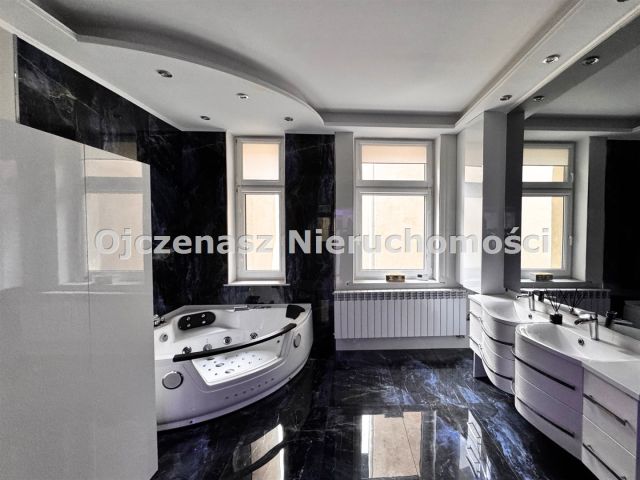 Mieszkanie 3-pokojowe Bydgoszcz Śródmieście. Zdjęcie 6