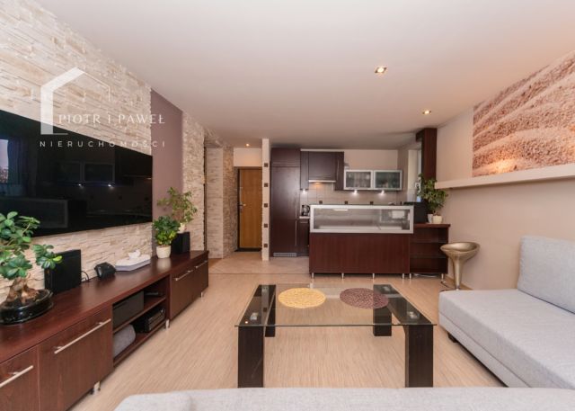 Mieszkanie 3-pokojowe Bielsko-Biała, ul. Grunwaldzka. Zdjęcie 1