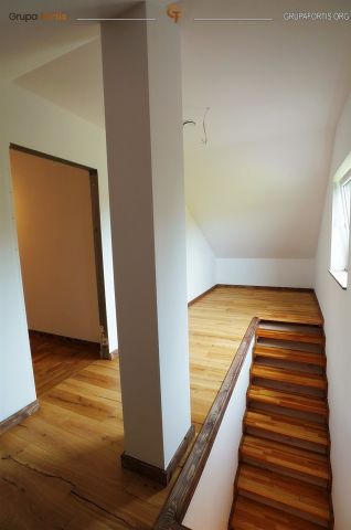 dom wolnostojący, 3 pokoje Bejsce. Zdjęcie 11