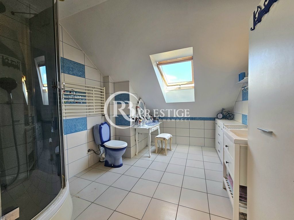 dom wolnostojący, 5 pokoi Lesięcin. Zdjęcie 8