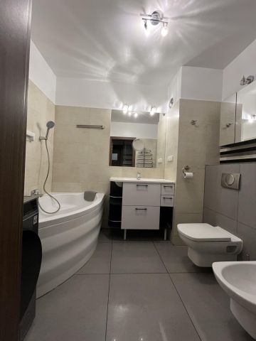 Mieszkanie 3-pokojowe Chorzów Centrum, ul. Józefa Poniatowskiego. Zdjęcie 10