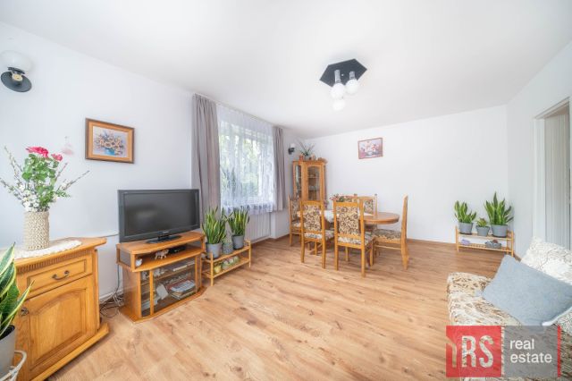 dom wolnostojący, 5 pokoi Laski, ul. Jana Wieczorka. Zdjęcie 2