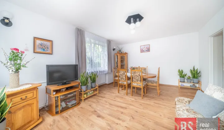dom wolnostojący, 5 pokoi Laski, ul. Jana Wieczorka