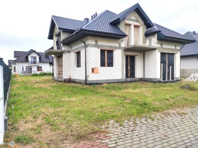 dom wolnostojący, 6 pokoi Chmielnik. Zdjęcie 3