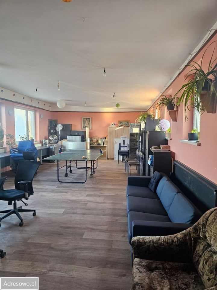 Hala/magazyn Pomyje. Zdjęcie 4