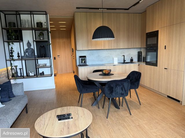 Mieszkanie 4-pokojowe Śledziejowice. Zdjęcie 1