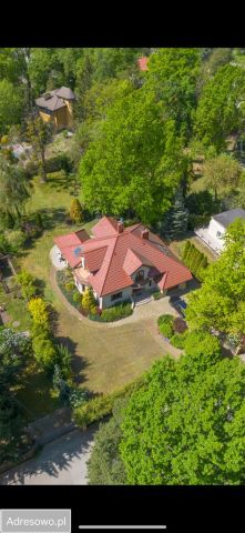 dom wolnostojący, 5 pokoi Milanówek. Zdjęcie 1