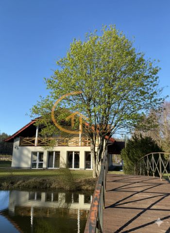 dom wolnostojący, 5 pokoi Nowy Dwór Wejherowski. Zdjęcie 1