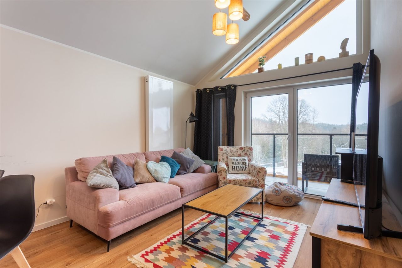 Mieszkanie 3-pokojowe Szklarska Poręba, ul. Vlastimila Hofmana. Zdjęcie 2