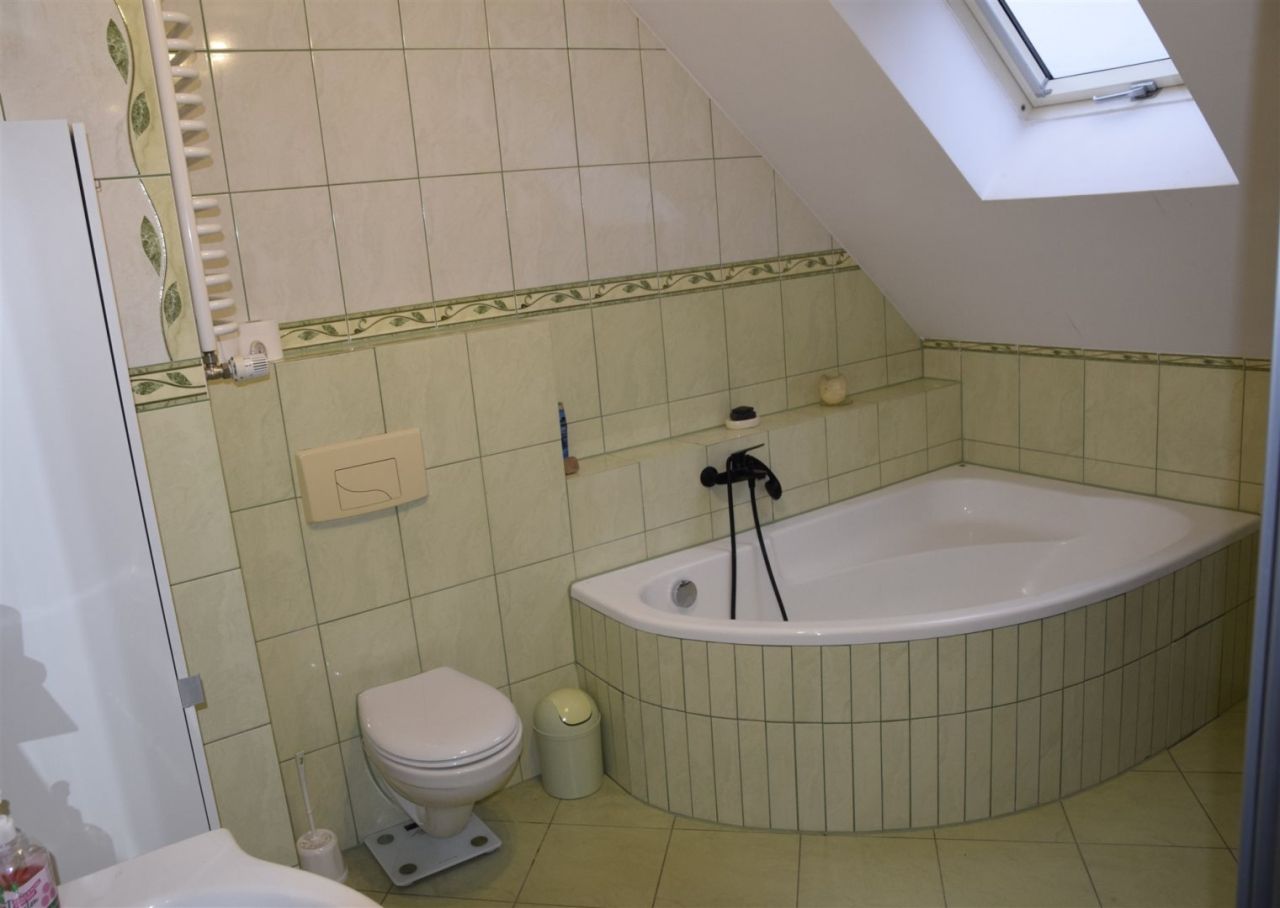 dom wolnostojący, 5 pokoi Gniezno. Zdjęcie 25