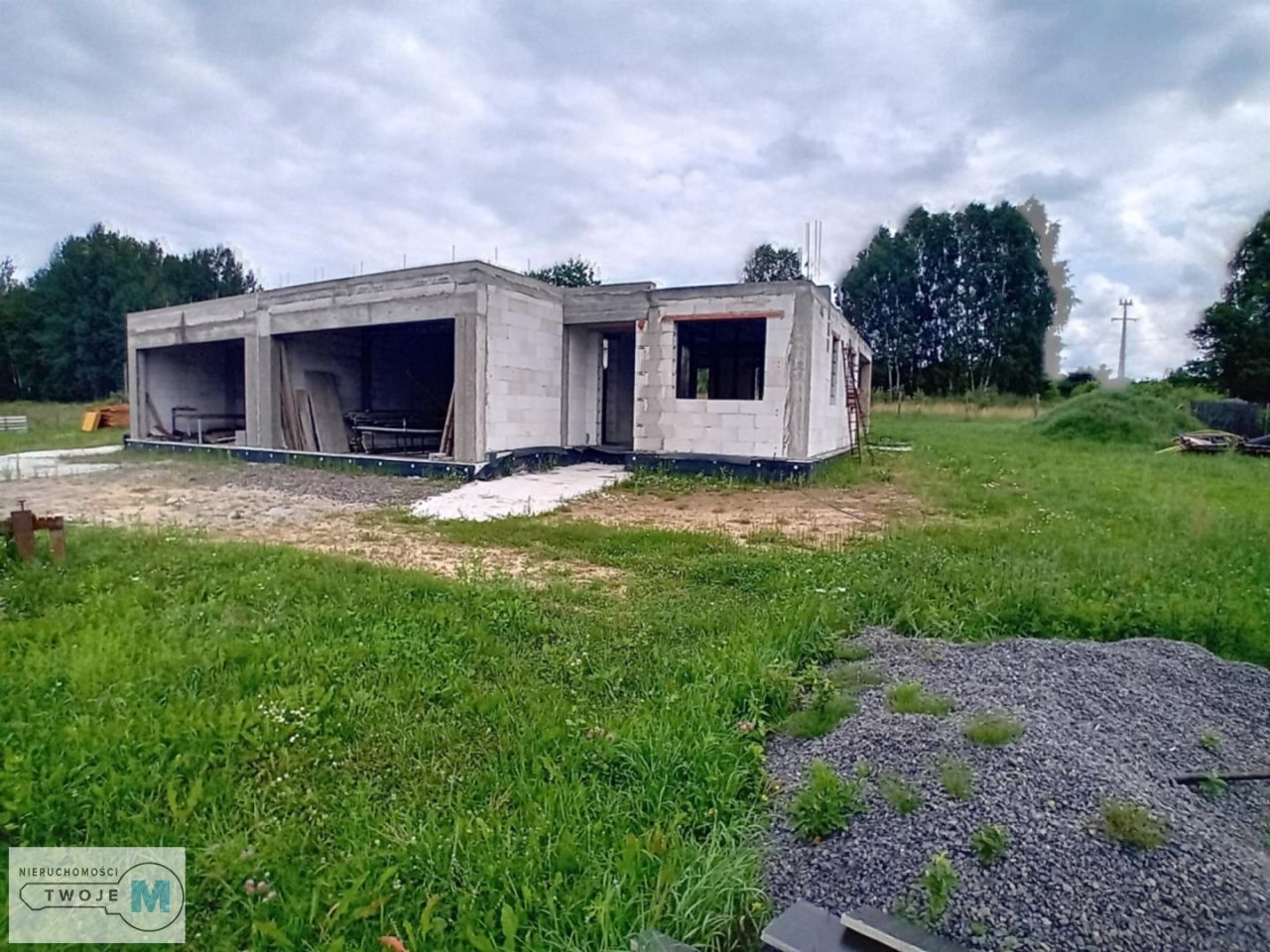 bliźniak, 8 pokoi Miedziana Góra. Zdjęcie 2