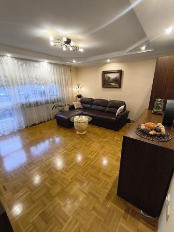 Mieszkanie 2-pokojowe Brzeg Centrum, ul. Księdza Jerzego Popiełuszki. Zdjęcie 1