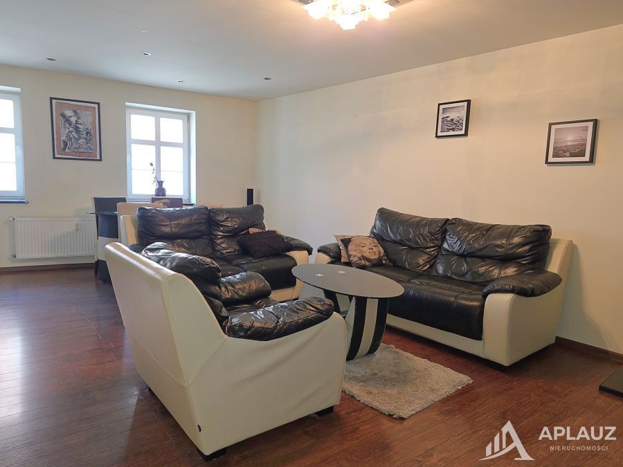 Mieszkanie 3-pokojowe Jelenia Góra Centrum. Zdjęcie 1