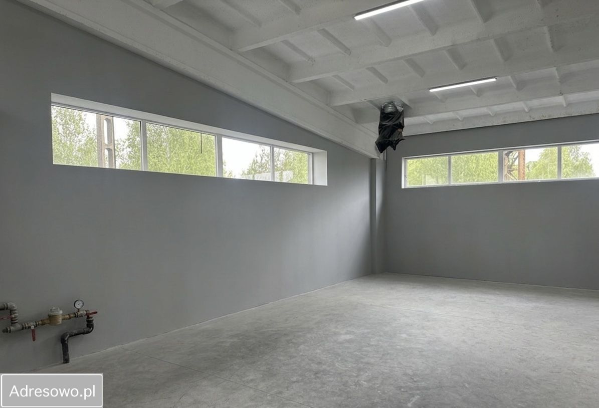 Hala/magazyn Katowice Szopienice, ul. ks. mjr. Karola Woźniaka. Zdjęcie 5