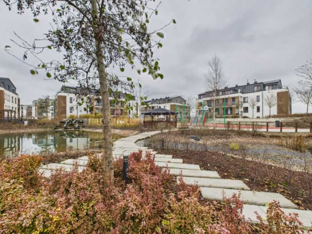 Mieszkanie 3-pokojowe Zamienie. Zdjęcie 16