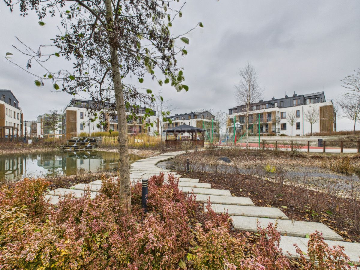 Mieszkanie 3-pokojowe Zamienie. Zdjęcie 16