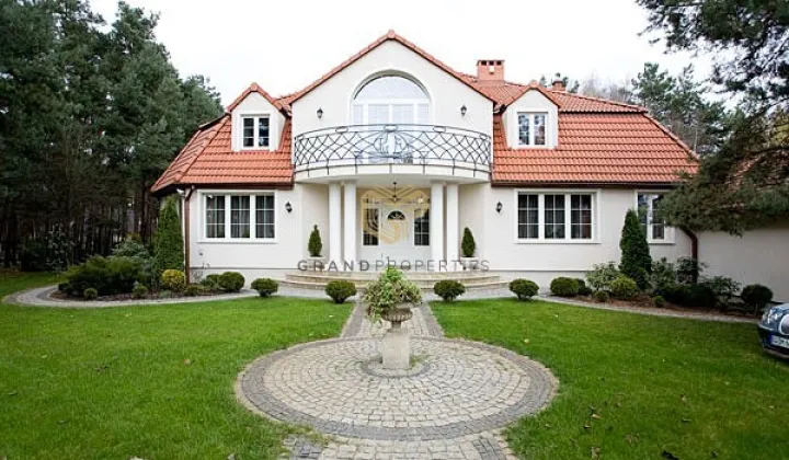 dom wolnostojący, 7 pokoi Konstancin-Jeziorna