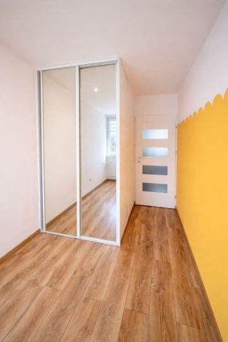 Mieszkanie 3-pokojowe Jelenia Góra, ul. Obrońców Westerplatte. Zdjęcie 7