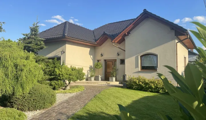 dom wolnostojący, 6 pokoi Knurów, ul. Astrów