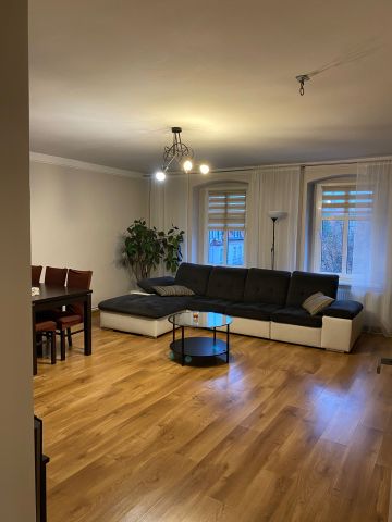 Mieszkanie 3-pokojowe Zabrze Centrum, pl. Plac Krakowski. Zdjęcie 1