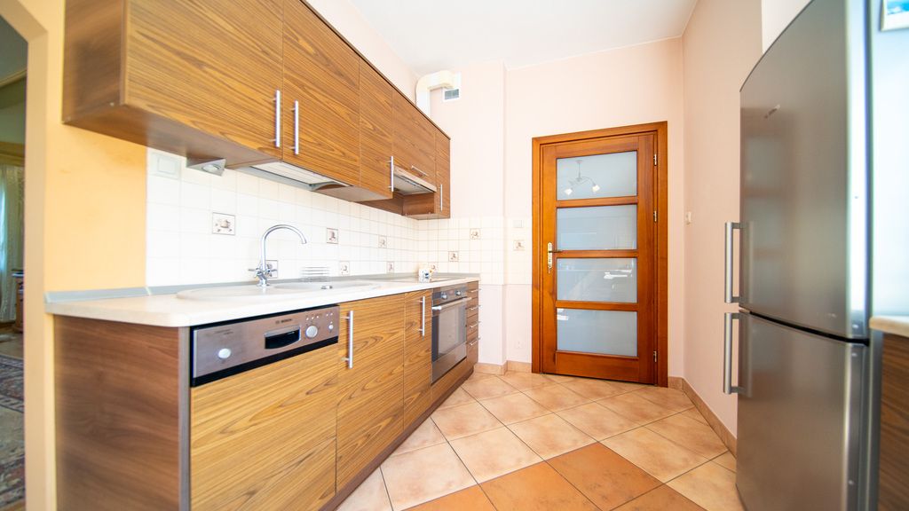 dom wolnostojący, 6 pokoi Zemborzyce Dolne. Zdjęcie 22