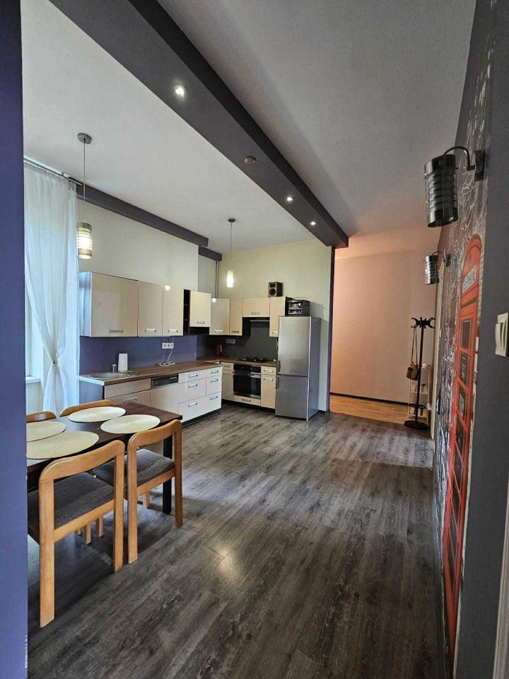 Mieszkanie 3-pokojowe Świdnica Centrum. Zdjęcie 4