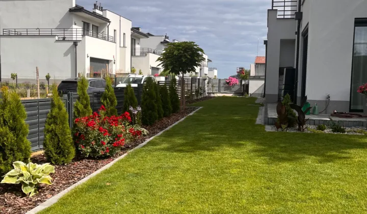 dom szeregowy, 4 pokoje Halickie