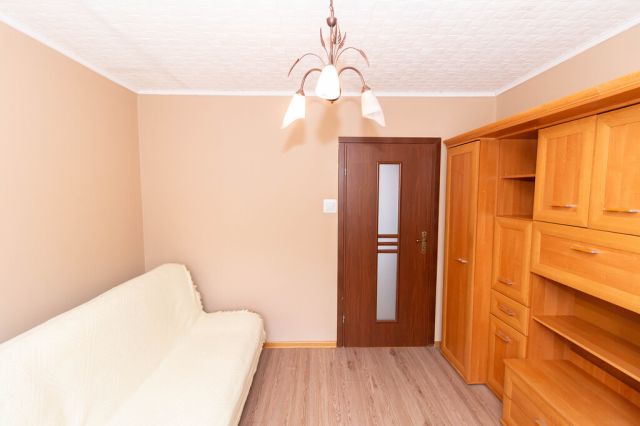 Mieszkanie 3-pokojowe Ostrowiec Świętokrzyski, ul. Juliusza Słowackiego. Zdjęcie 9