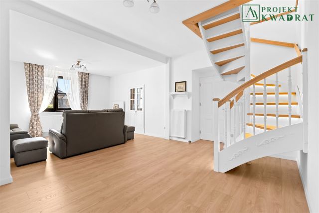 dom wolnostojący, 6 pokoi Chudów, ul. Szkolna. Zdjęcie 2