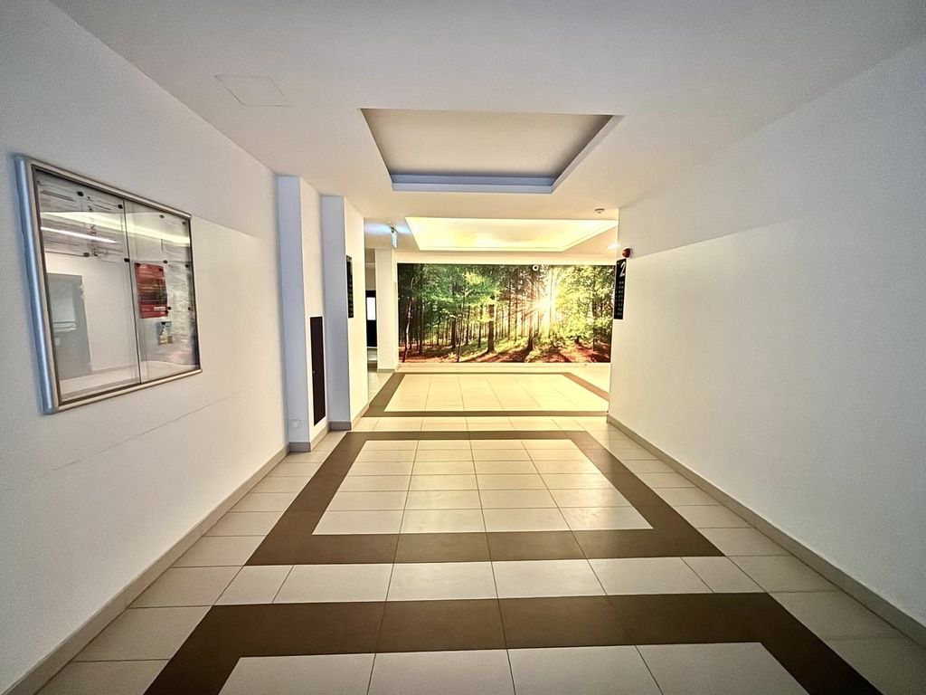 Mieszkanie 3-pokojowe Warszawa Białołęka, ul. Winorośli. Zdjęcie 2