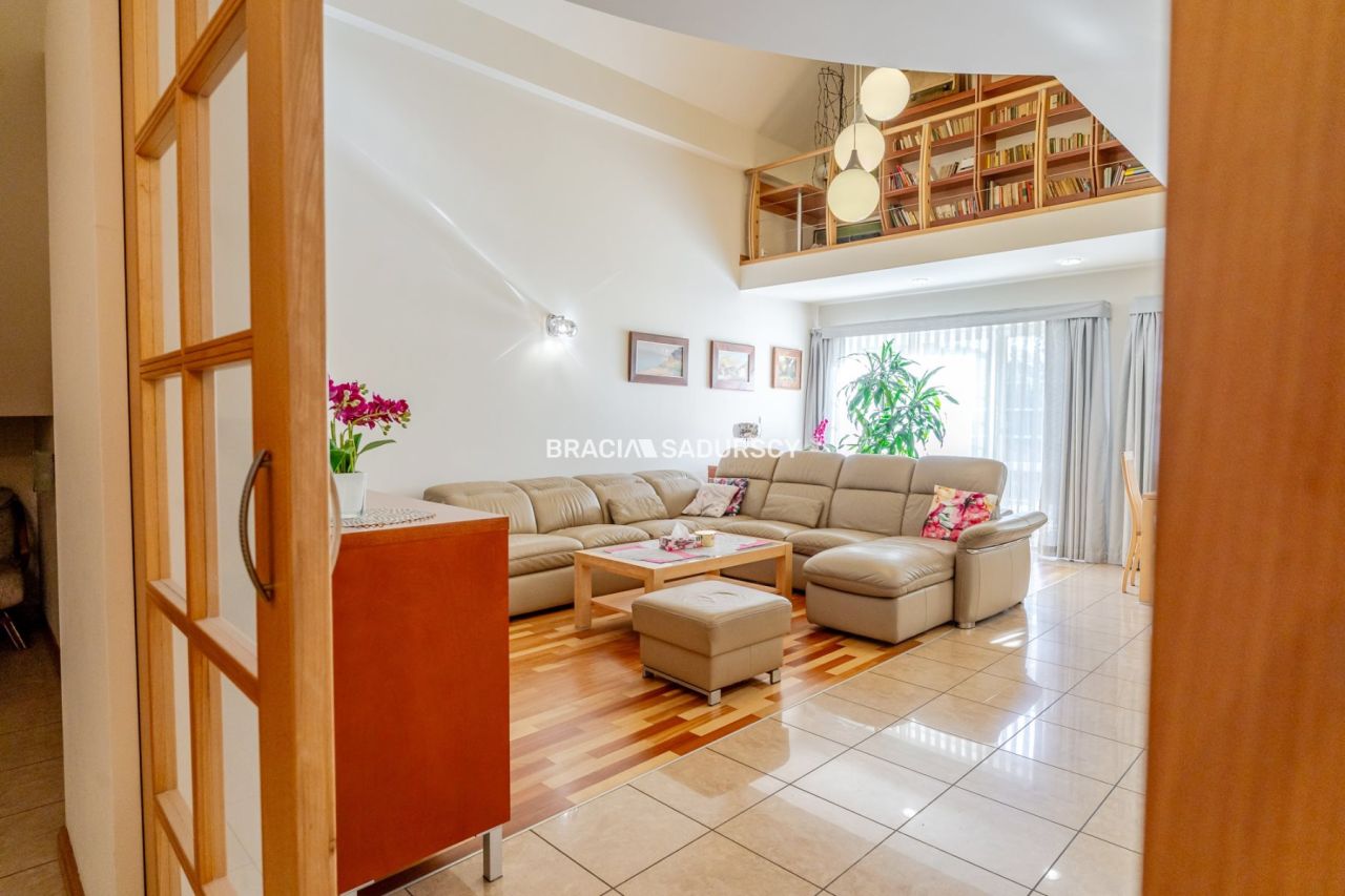 dom, 6 pokoi Kraków Bieżanów, ul. Kameliowa. Zdjęcie 24