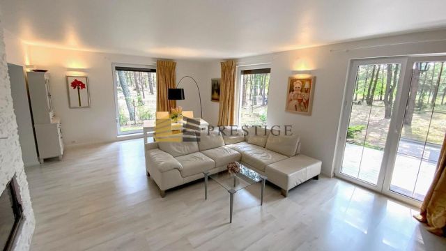 dom wolnostojący, 5 pokoi Wólka-Wojciechówek, ul. Wrzosowa. Zdjęcie 2