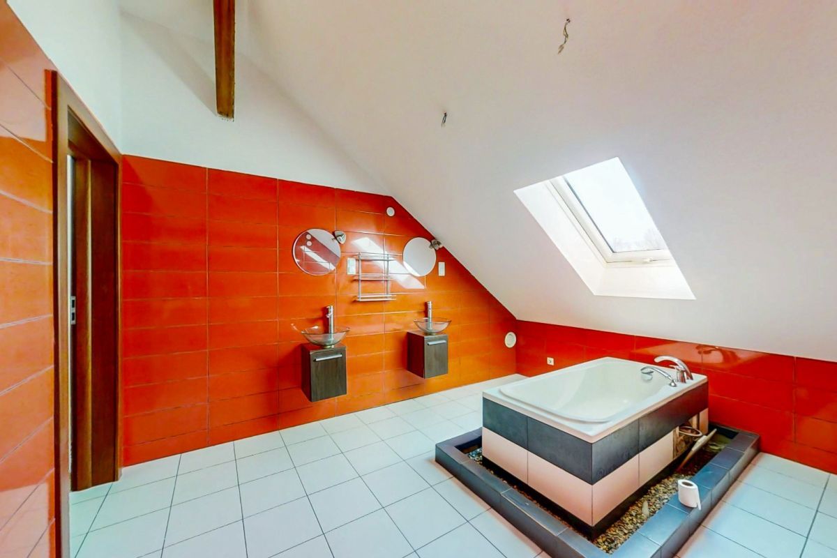 dom wolnostojący, 6 pokoi Zelgoszcz. Zdjęcie 12