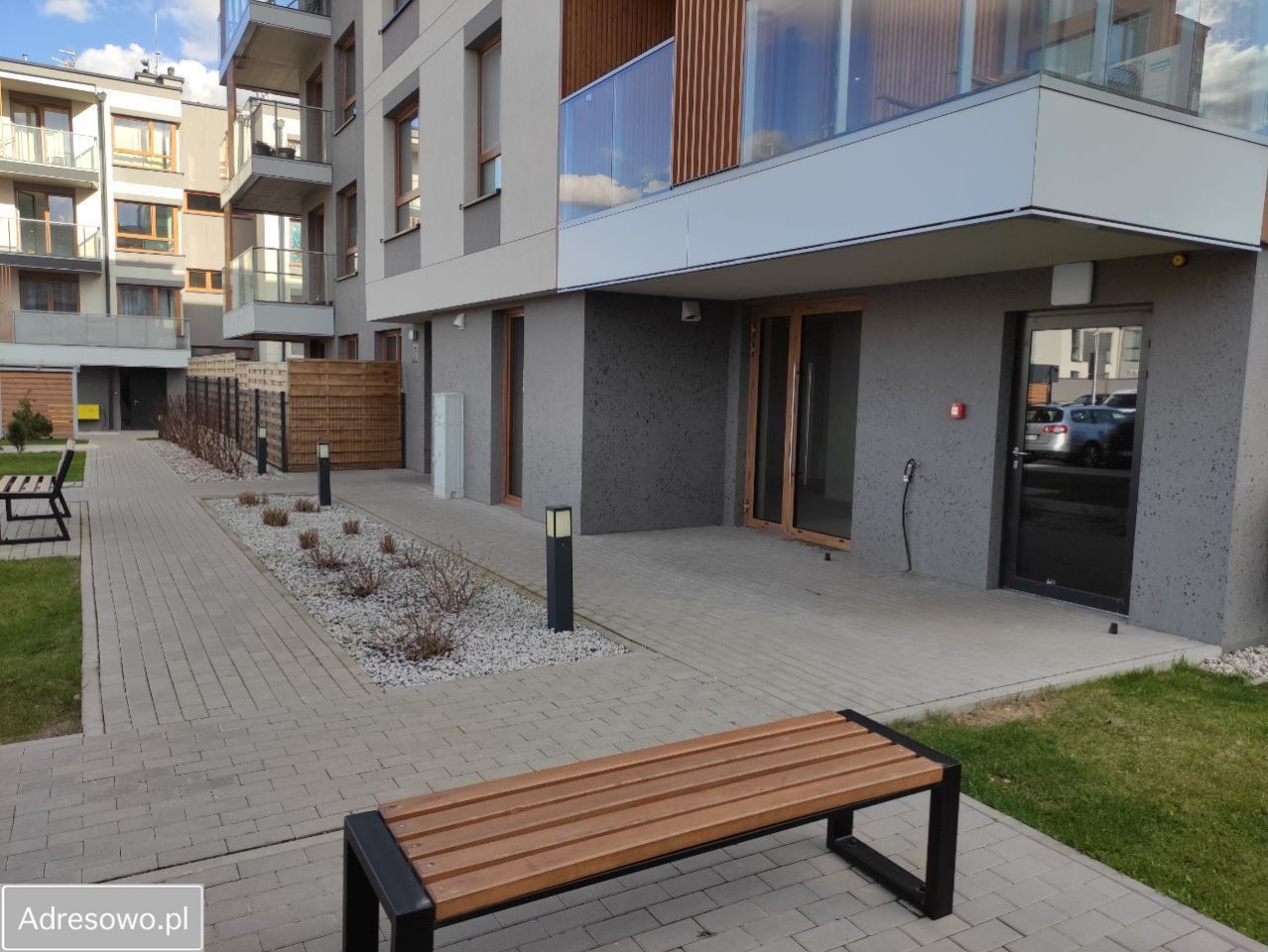 Lokal Porosły, ul. Szumiących Traw. Zdjęcie 2