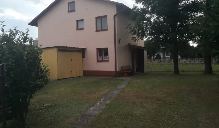 dom wolnostojący, 4 pokoje Małoszyce Przedmieście