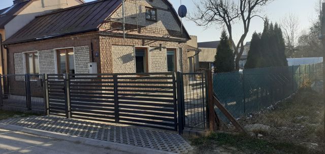 dom wolnostojący Tarnogóra, ul. Długa. Zdjęcie 1