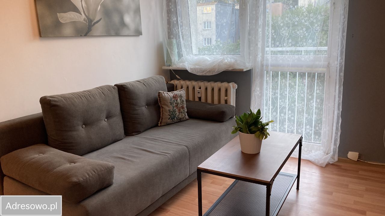 Mieszkanie 2-pokojowe Gdynia Działki Leśne, ul. Warszawska. Zdjęcie 1