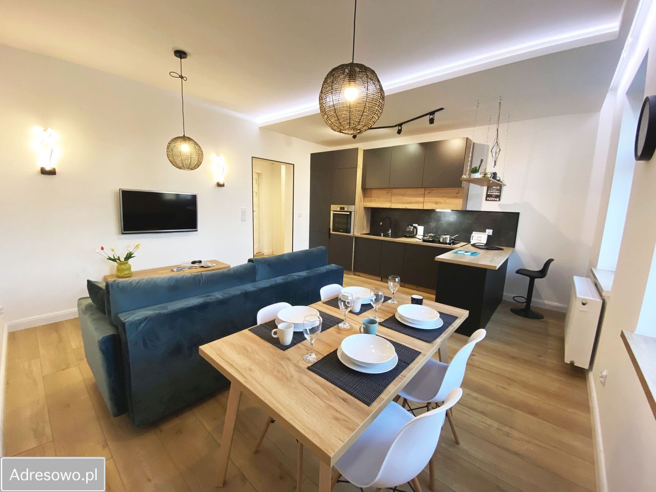 Mieszkanie 3-pokojowe Jelenia Góra Centrum, ul. Wolności. Zdjęcie 1