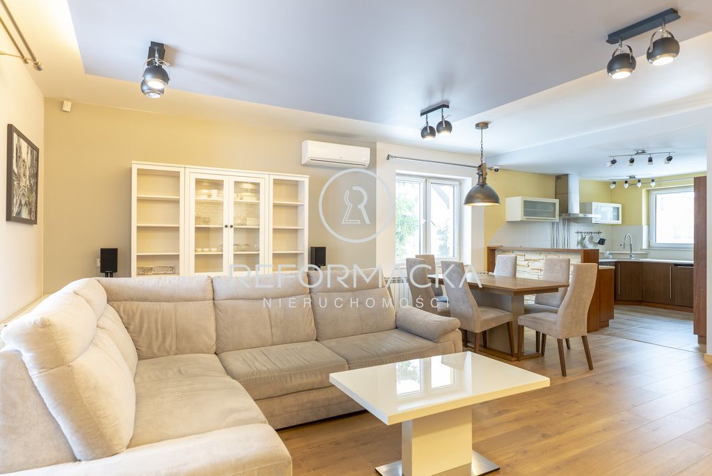 dom wolnostojący, 6 pokoi Stobierna. Zdjęcie 2