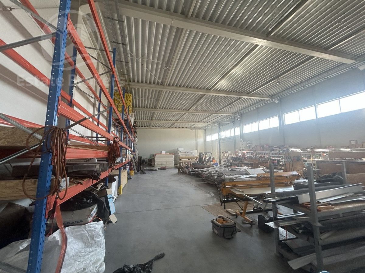 Hala/magazyn Szewce. Zdjęcie 3